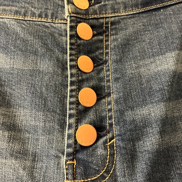 Anna wide leg crop jeans..faded color and wide leg bottom copper button front - Picture 5 of 7
